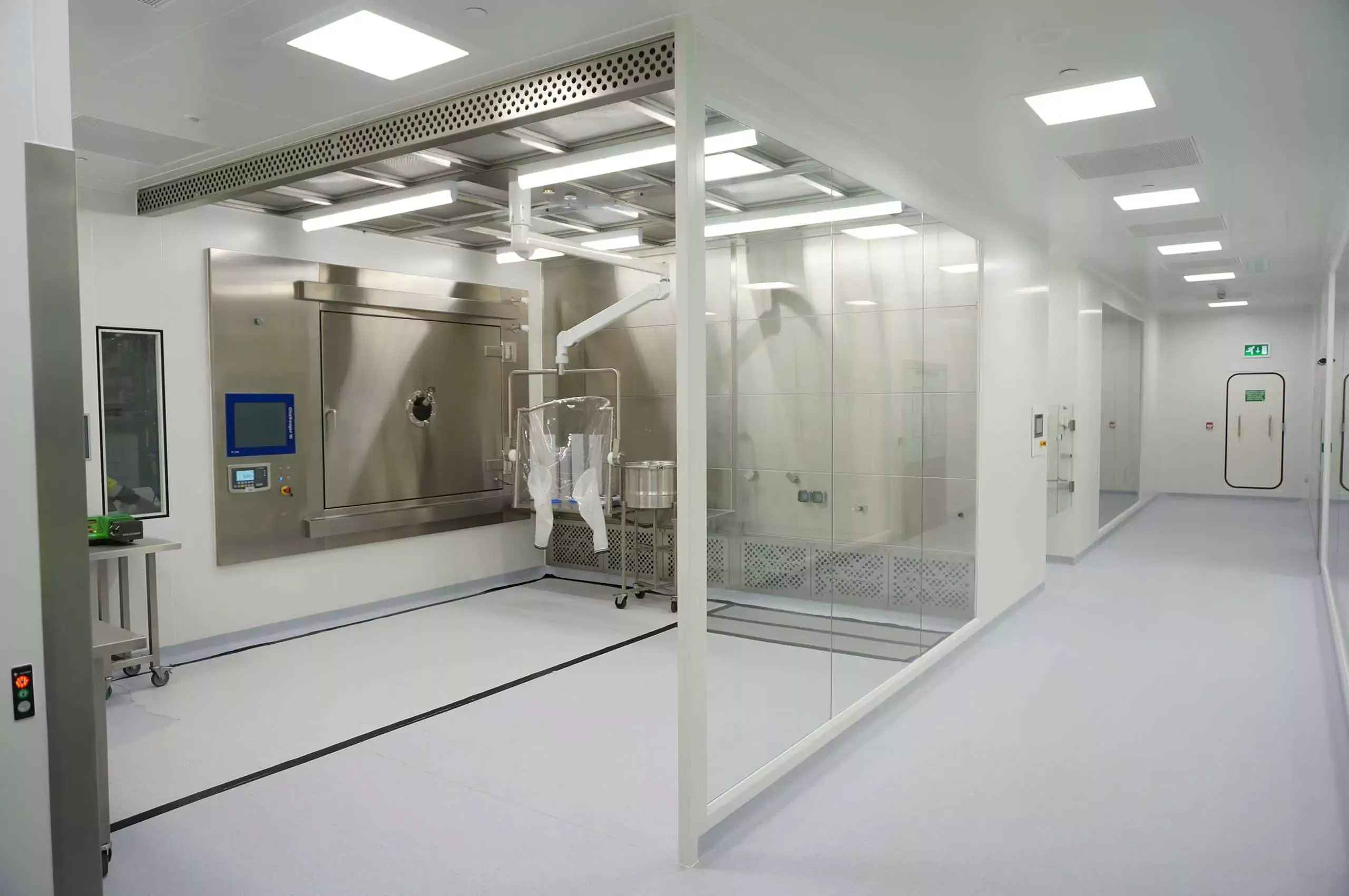 Cleanroom Accessories and Glazing
