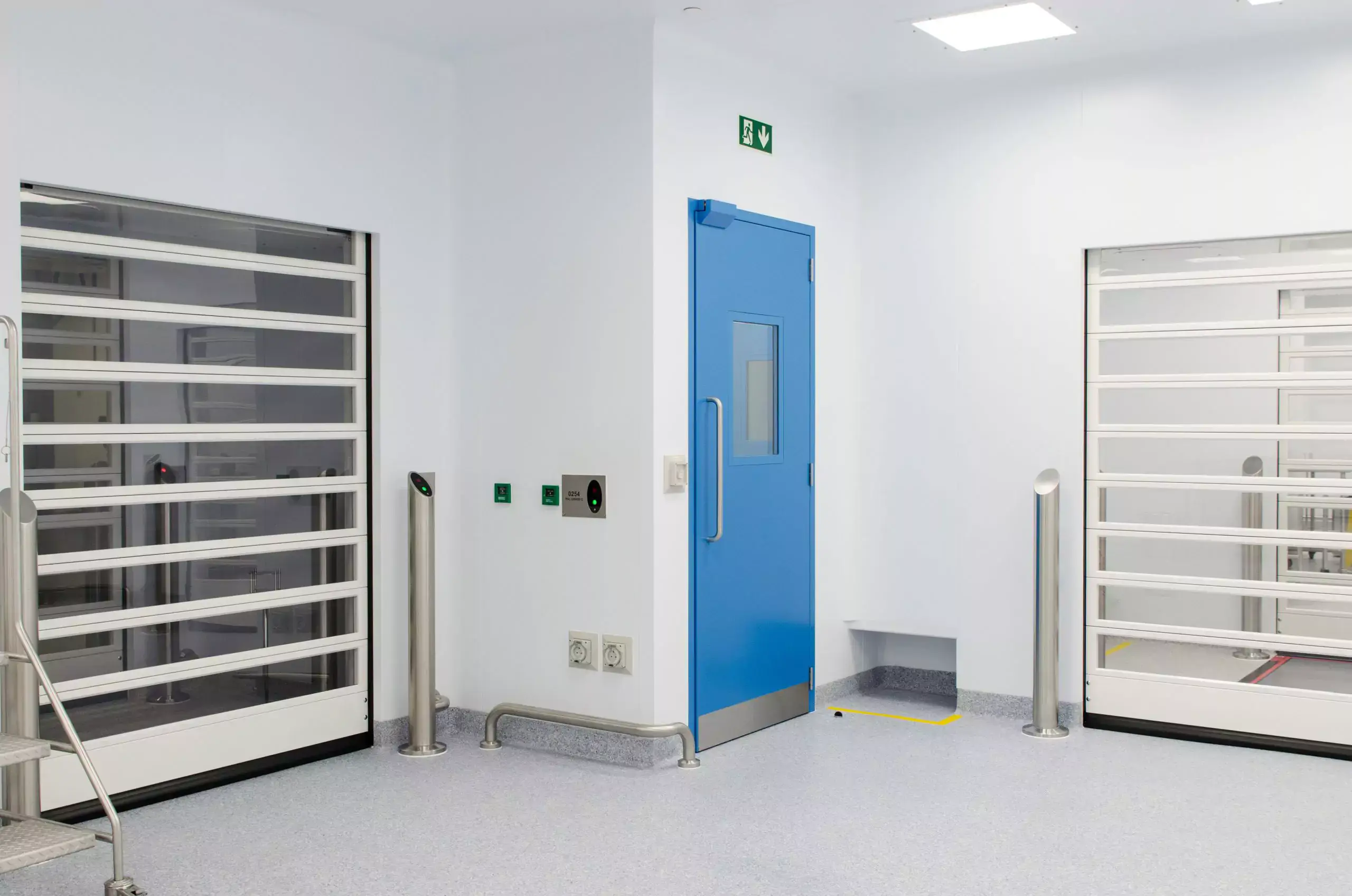 Cleanroom Interlocking and Automated Roller Doors